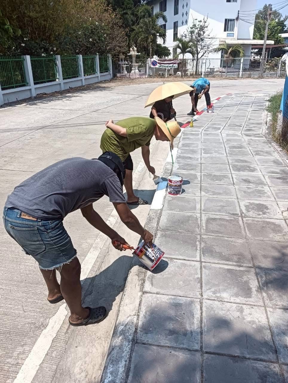 ทาสีเครื่องหมายจราจรขอบทาง (ฟุตบาท) 🎨ถนนภายในโรงเรียน - Image 6