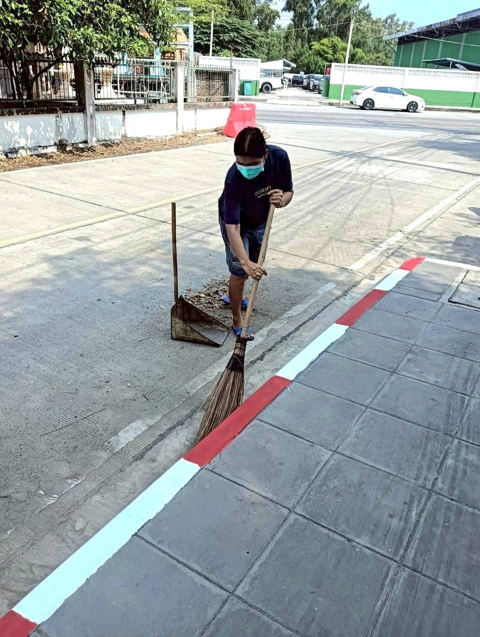 ทาสีเครื่องหมายจราจรขอบทาง (ฟุตบาท) 🎨ถนนภายในโรงเรียน - Image 7