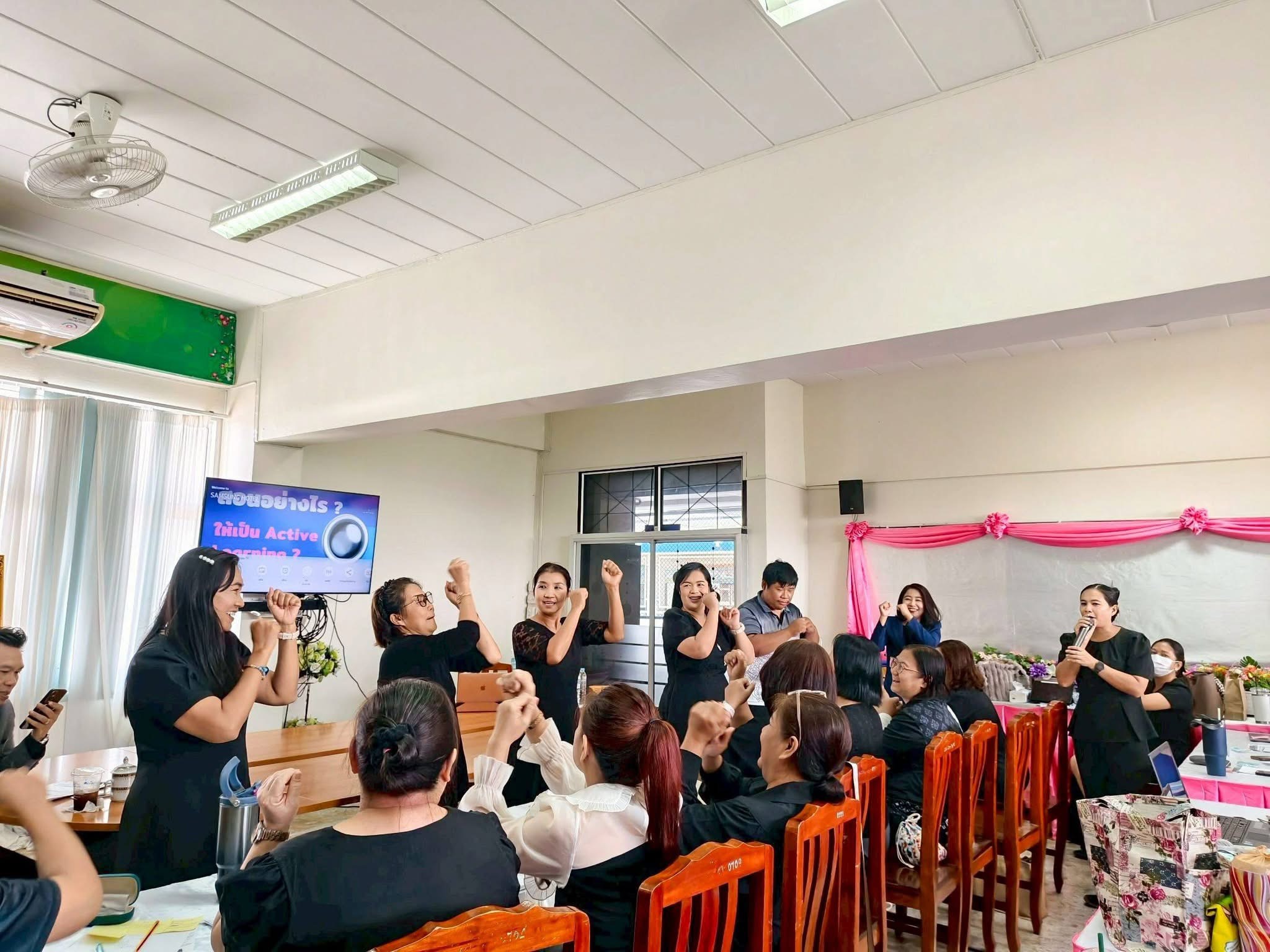 ​การอบรมครั้งนี้มุ่งเน้นเสริมสร้างศักยภาพให้คณะครูและบุคลากรทางการศึกษา - Image 9